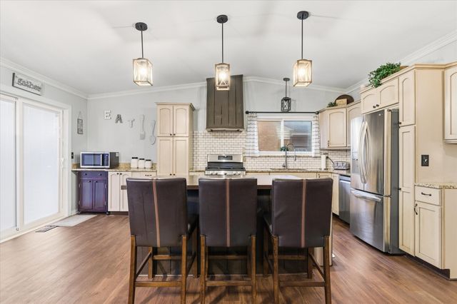 6622 Carriage Hills Drive, Canton, MI 48187