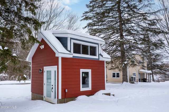 210 Hatchery Road, Moreau, NY 12831