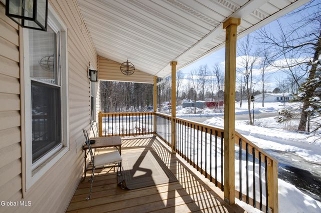 210 Hatchery Road, Moreau, NY 12831