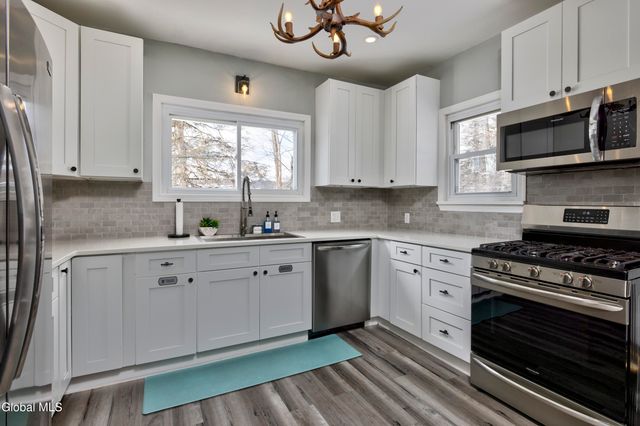 210 Hatchery Road, Moreau, NY 12831