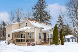 210 Hatchery Road, Moreau, NY 12831