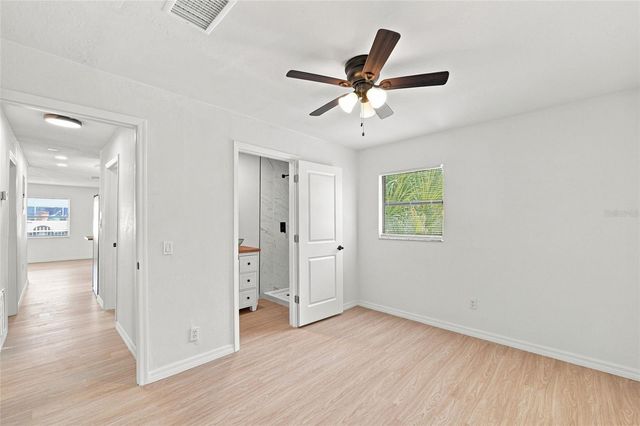 4009 E POWHATAN AVENUE, Tampa, FL 33610