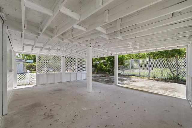 4009 E POWHATAN AVENUE, Tampa, FL 33610