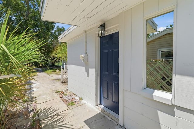 4009 E POWHATAN AVENUE, Tampa, FL 33610