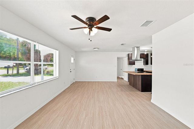 4009 E POWHATAN AVENUE, Tampa, FL 33610
