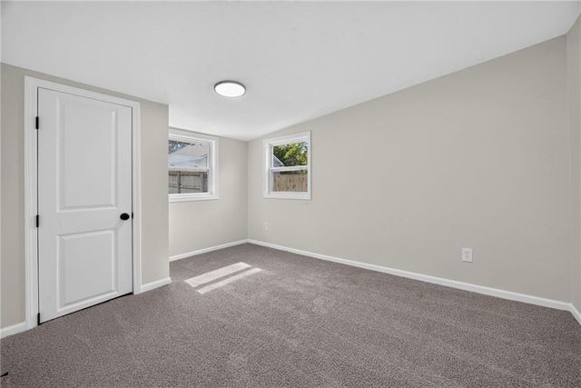 1243 S Mccoy Street, Independence, MO 64055