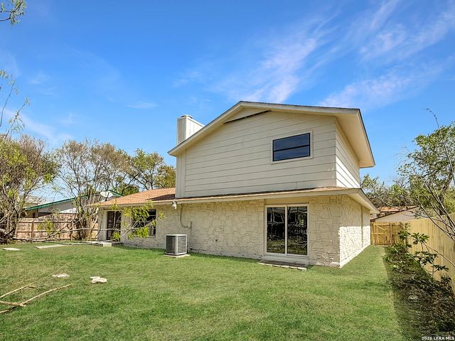 11927 Dawnhaven St., San Antonio, TX 78249