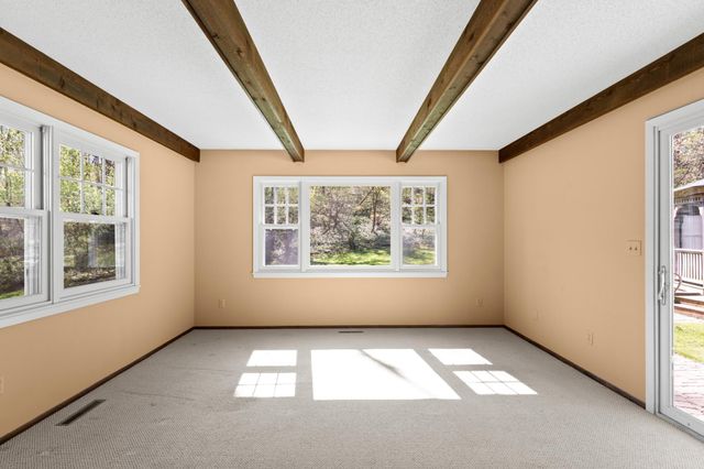 2110 Valkyrie Drive NW, Rochester, MN 55901