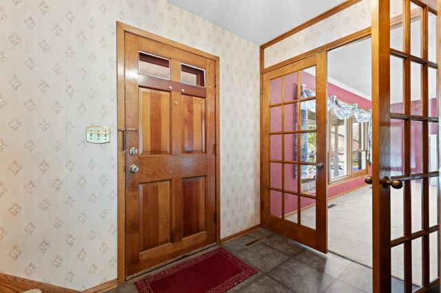 2110 Valkyrie Drive NW, Rochester, MN 55901
