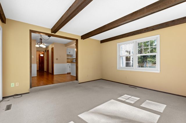 2110 Valkyrie Drive NW, Rochester, MN 55901