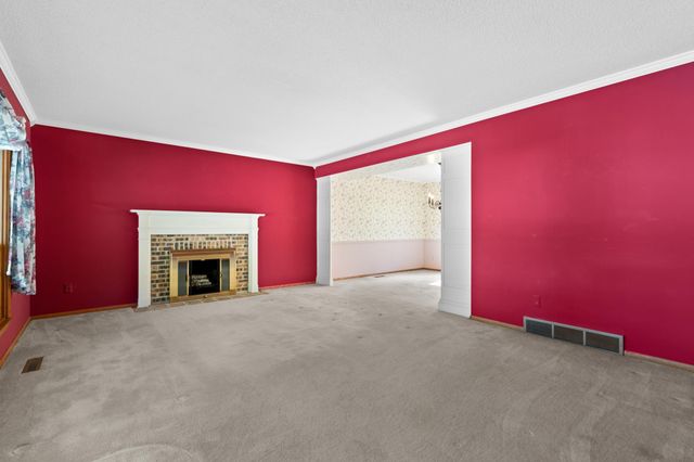 2110 Valkyrie Drive NW, Rochester, MN 55901
