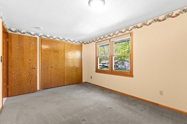 2110 Valkyrie Drive NW, Rochester, MN 55901