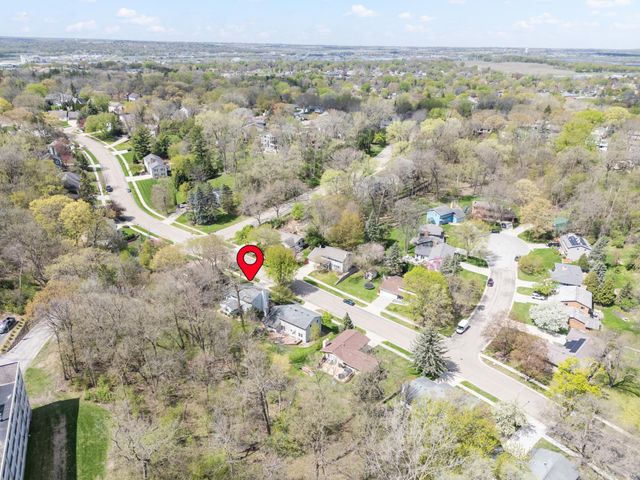2110 Valkyrie Drive NW, Rochester, MN 55901