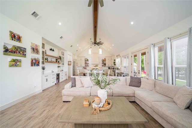 379 Private Road 2367, Mt Pleasant, TX 75455