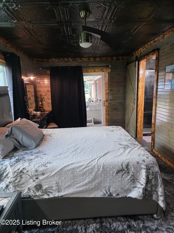 1015 Mt Holly Rd, Louisville, KY 40118