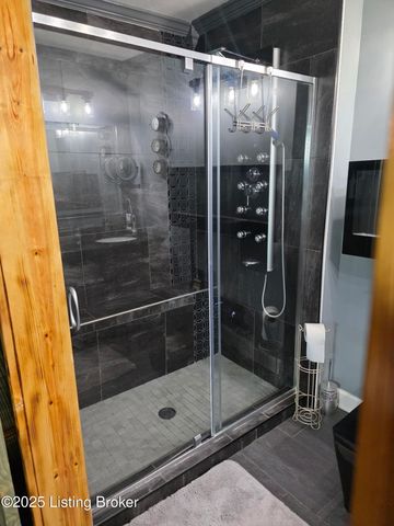 1015 Mt Holly Rd, Louisville, KY 40118