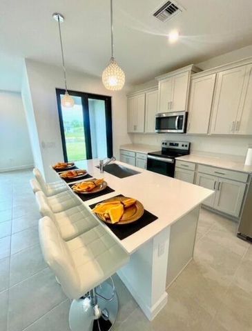 14043 SW THORENS Drive, Port St. Lucie, Port St Lucie, FL 34987