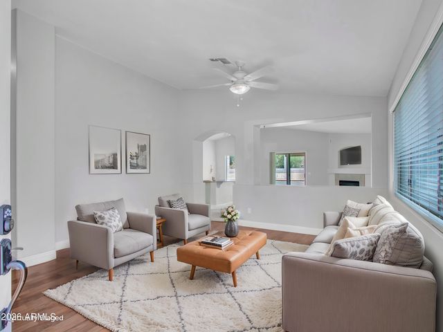 2238 E Heston Drive, Phoenix, AZ 85024