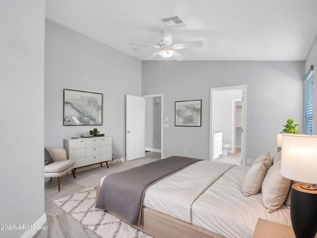 Image 21 of property listing at 2238 E Heston Drive, Phoenix, AZ 85024