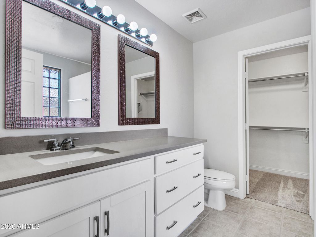 Image 23 of property listing at 2238 E Heston Drive, Phoenix, AZ 85024