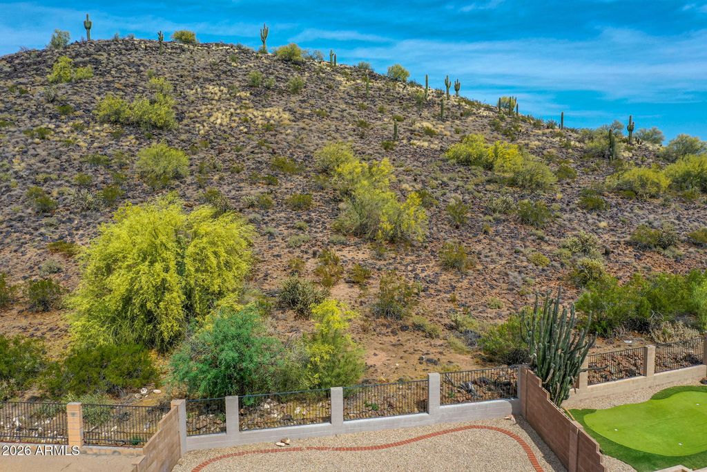 Image 37 of property listing at 2238 E Heston Drive, Phoenix, AZ 85024