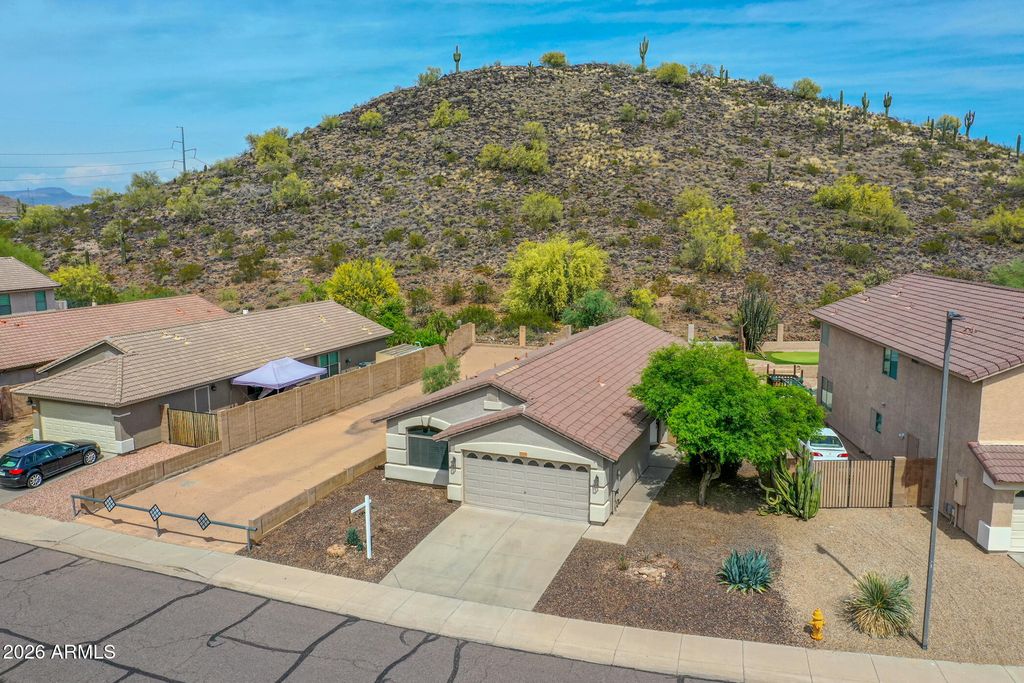 Image 42 of property listing at 2238 E Heston Drive, Phoenix, AZ 85024