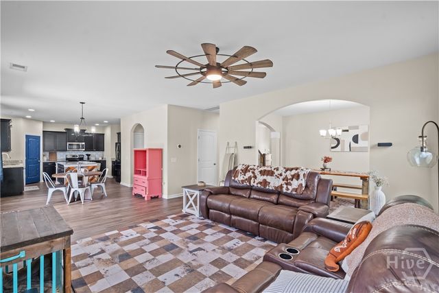 79 Winslow Circle, Savannah, GA 31407