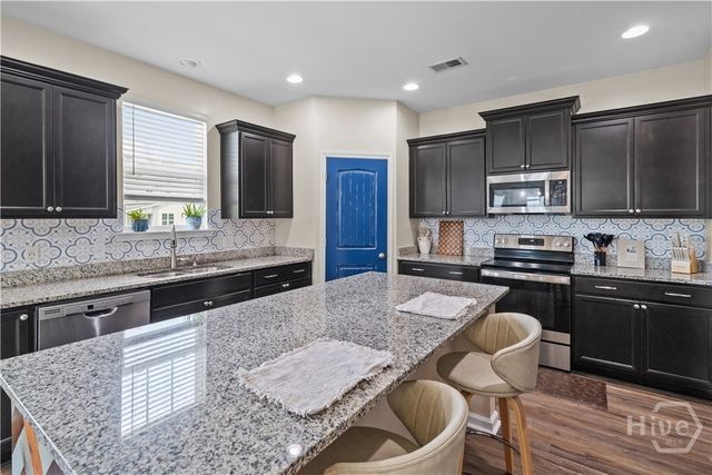 79 Winslow Circle, Savannah, GA 31407