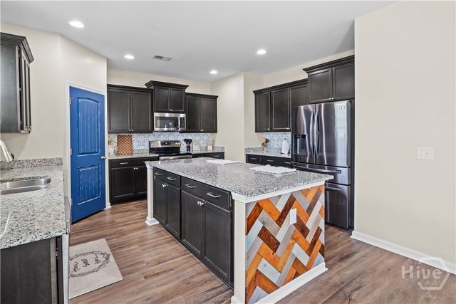 79 Winslow Circle, Savannah, GA 31407