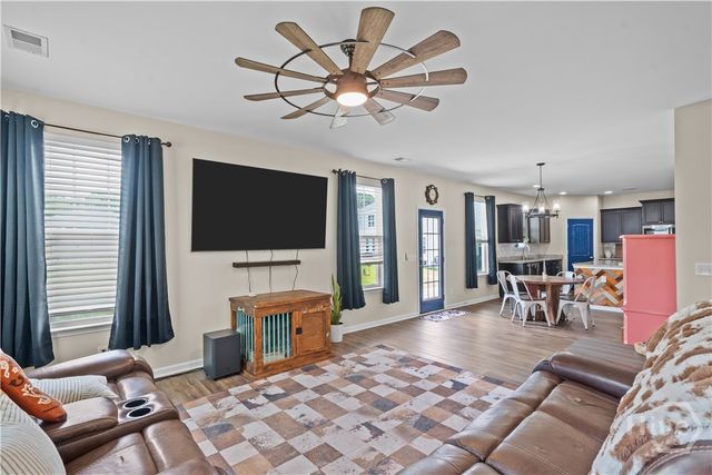 79 Winslow Circle, Savannah, GA 31407