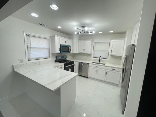 317 Sangamon Street, Park Forest, IL 60466