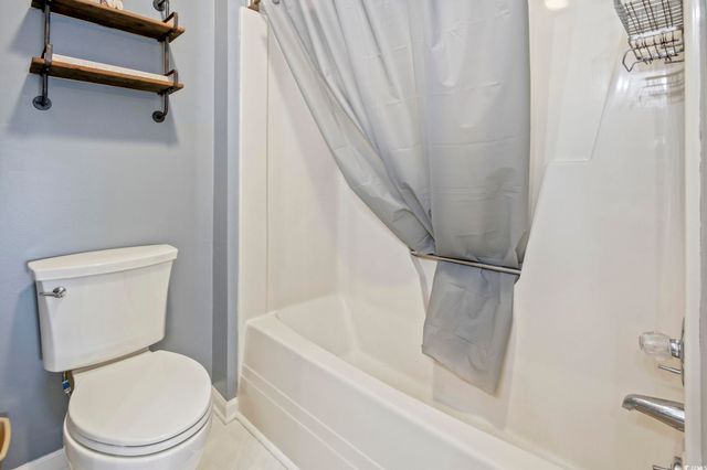 816 9th Ave S Apt 201C, North Myrtle Beach, SC 29582