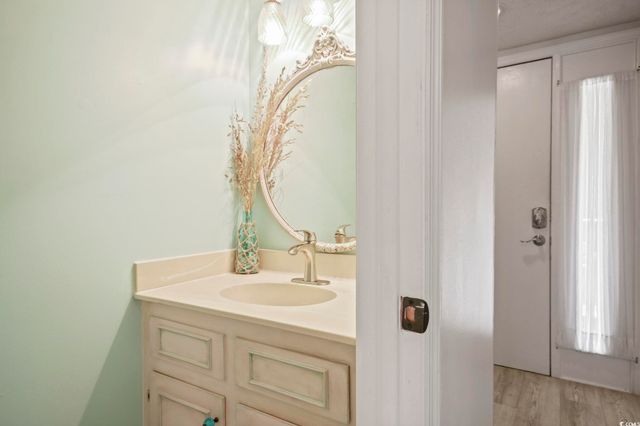 816 9th Ave S Apt 201C, North Myrtle Beach, SC 29582