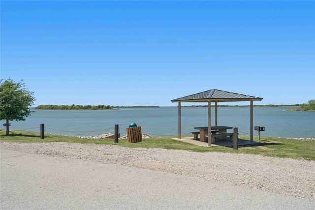 3800 Monterrey Circle, The Colony, TX 75056