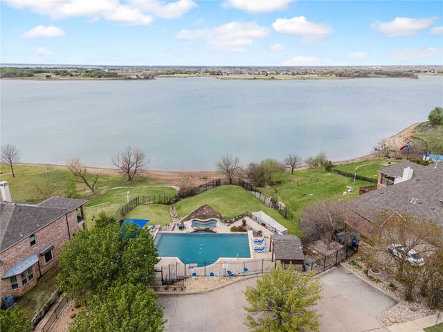 3800 Monterrey Circle, The Colony, TX 75056