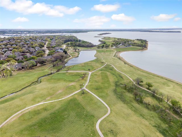 3800 Monterrey Circle, The Colony, TX 75056