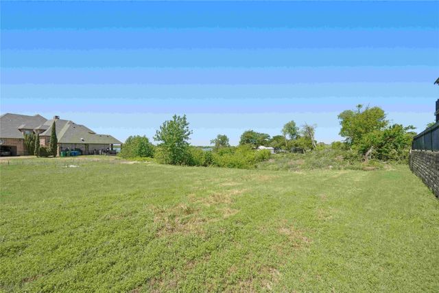 3800 Monterrey Circle, The Colony, TX 75056