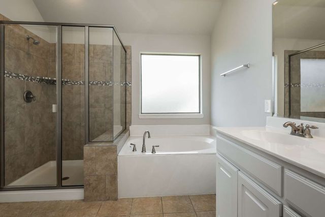 1921 Bay Laurel Drive, Weatherford, TX 76086