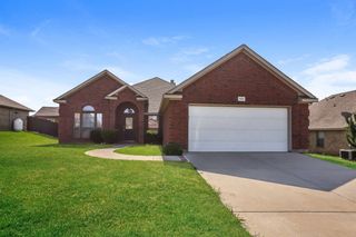 1921 Bay Laurel Drive, Weatherford, TX 76086