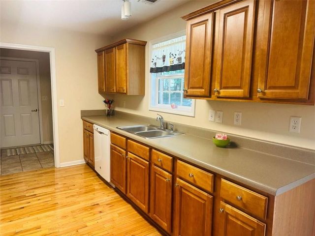 5477 Southern Drive, Villa Rica, GA 30180