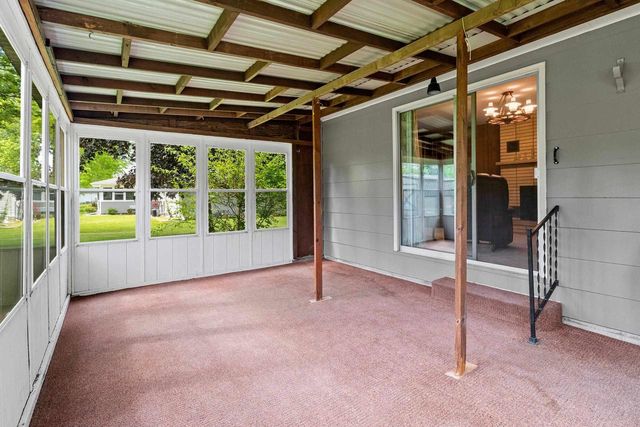 242 N CLINTON AVENUE, Clintonville, WI 54929