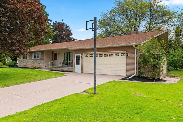 242 N CLINTON AVENUE, Clintonville, WI 54929