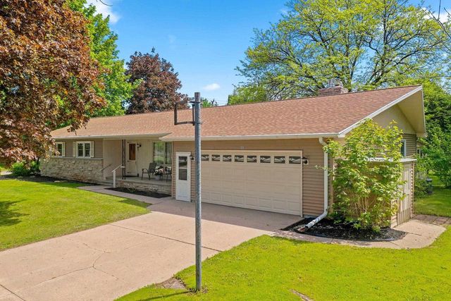 242 N CLINTON AVENUE, Clintonville, WI 54929