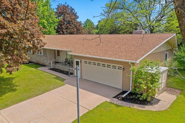 242 N CLINTON AVENUE, Clintonville, WI 54929