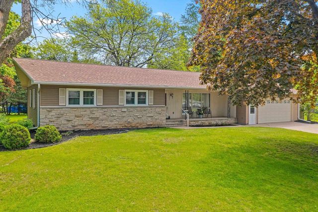 242 N CLINTON AVENUE, Clintonville, WI 54929