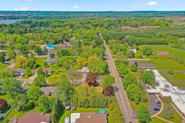 242 N CLINTON AVENUE, Clintonville, WI 54929