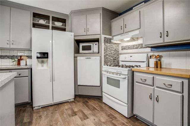 304 S Central Street, Olathe, KS 66061