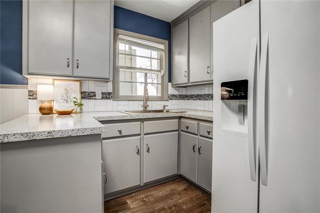 304 S Central Street, Olathe, KS 66061