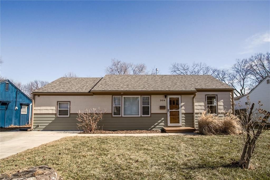 304 S Central Street, Olathe, KS 66061