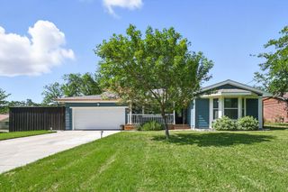 401 John Vernon Lane, Euless, TX 76040